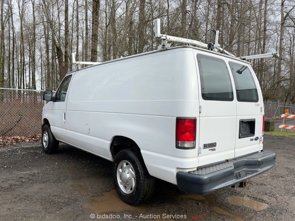 2013 Ford Econoline Van - Image 3 of 12