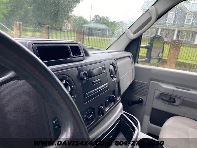 2013 Ford Econoline Van - Image 10 of 19