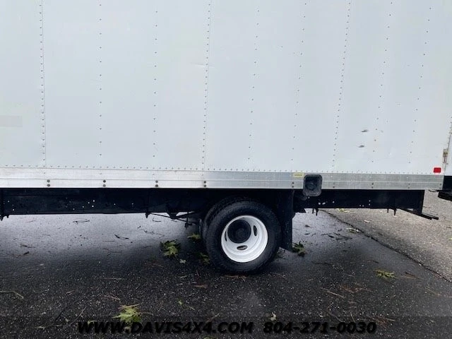 2013 Ford Econoline Van - Image 18 of 19