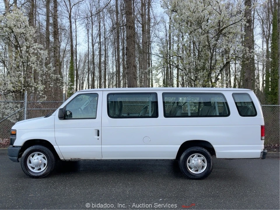 2013 Ford Econoline Van - Image 5 of 12