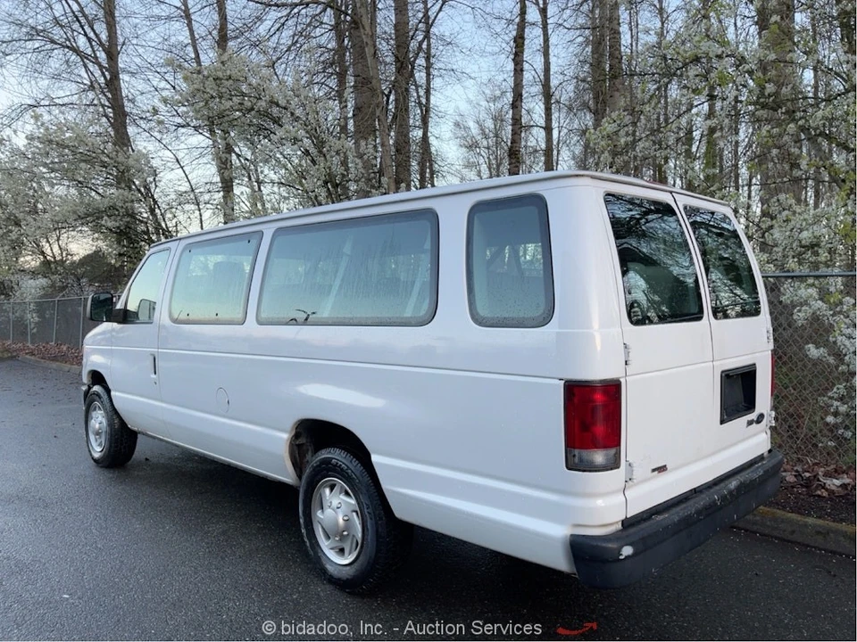 2013 Ford Econoline Van - Image 3 of 12