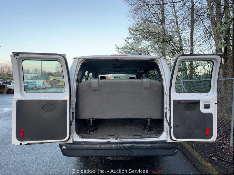 2013 Ford Econoline Van - Image 9 of 12