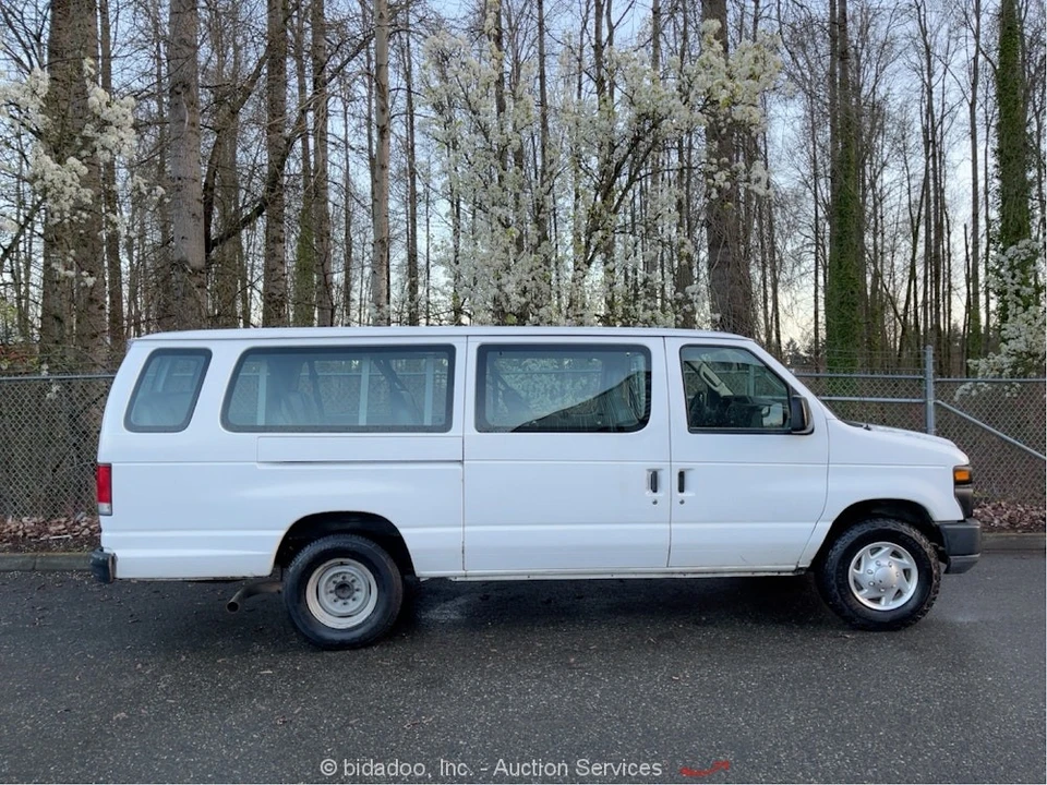 2013 Ford Econoline Van - Image 6 of 12