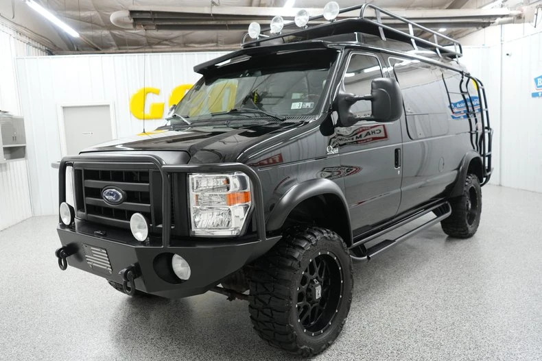 2013 Ford Econoline Van - Image 2 of 31