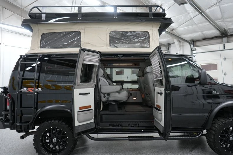 2013 Ford Econoline Van - Image 3 of 31