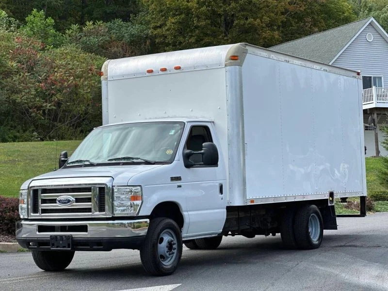 2013 Ford Super Duty 3rd Gen - Image 2 of 12