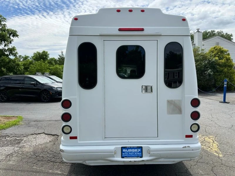 2013 Ford Econoline Van - Image 5 of 12