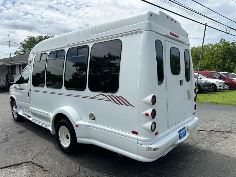 2013 Ford Econoline Van - Image 4 of 12