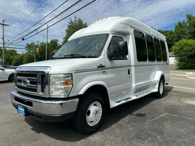 2013 Ford Econoline Van - Image 3 of 12