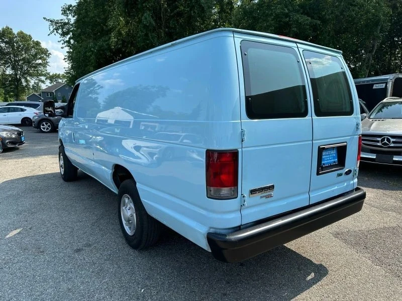2013 Ford Econoline Van - Image 6 of 12