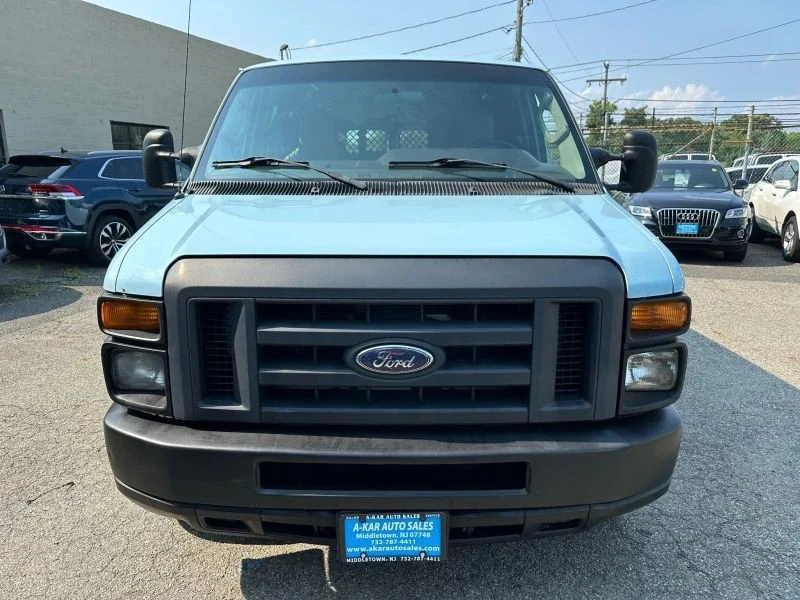 2013 Ford Econoline Van - Image 2 of 12