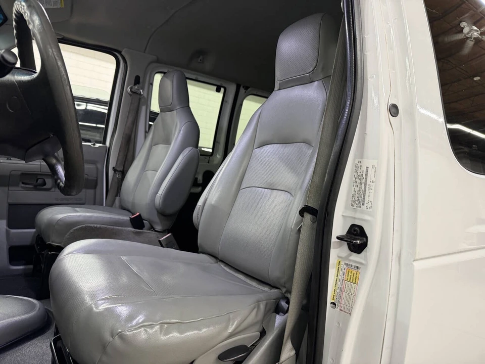 2013 Ford Econoline Van - Image 5 of 12