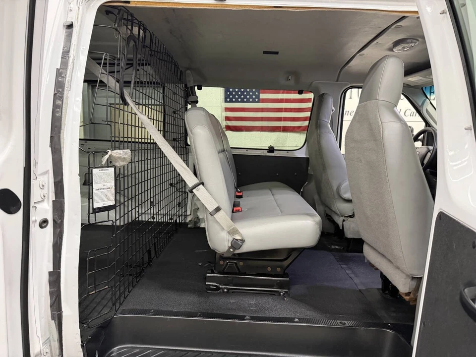2013 Ford Econoline Van - Image 18 of 21