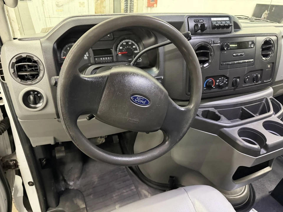 2013 Ford Econoline Van - Image 15 of 21