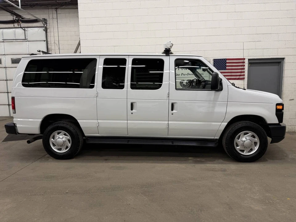 2013 Ford Econoline Van - Image 11 of 12