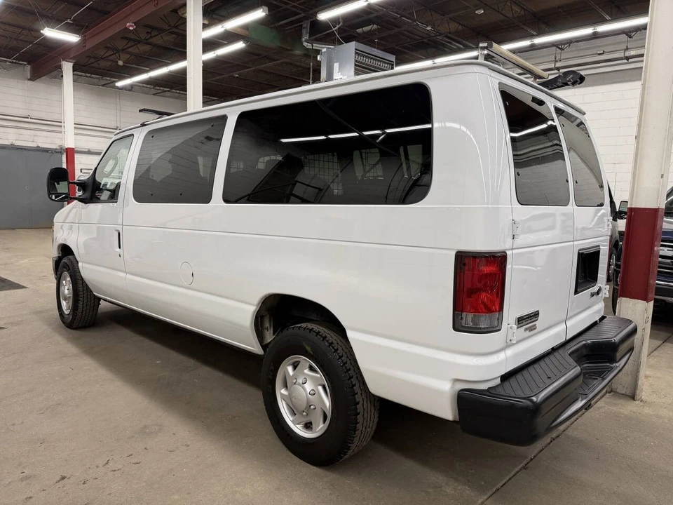 2013 Ford Econoline Van - Image 2 of 12