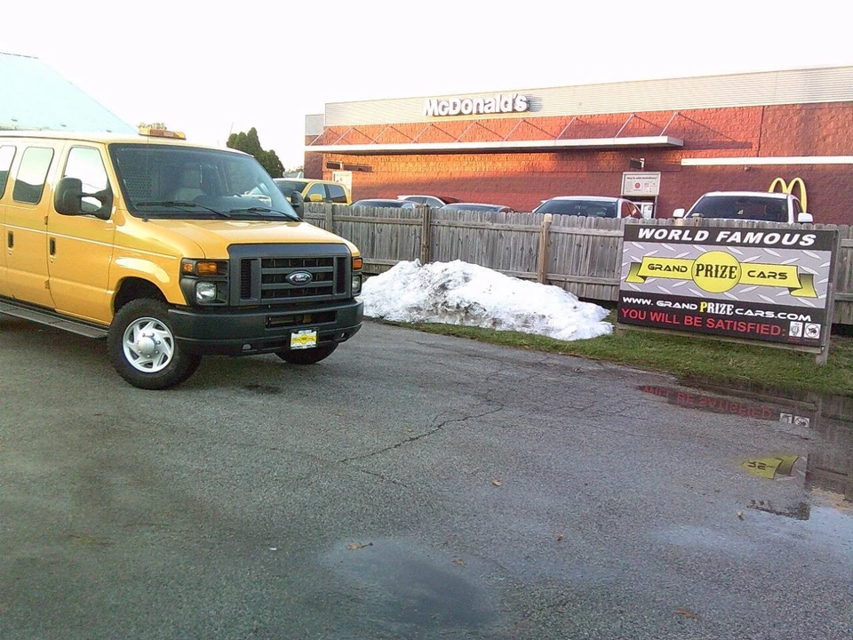 2013 Ford Econoline Van - Image 14 of 21