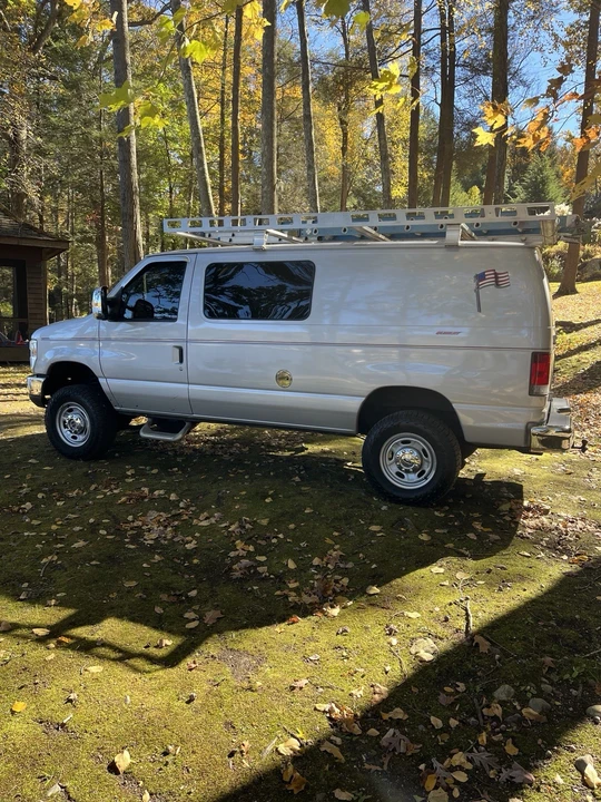 2013 Ford Econoline Van - Image 2 of 4