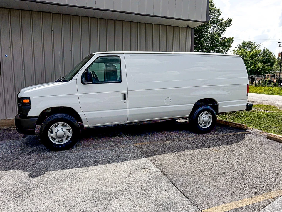 2013 Ford Super Duty 3rd Gen - Image 2 of 31