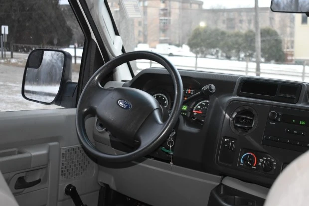 2013 Ford Econoline Van - Image 6 of 8