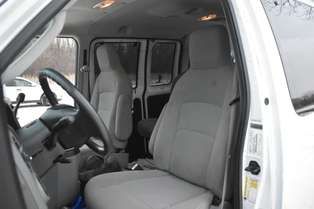 2013 Ford Econoline Van - Image 4 of 8