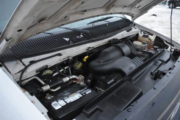 2013 Ford Econoline Van - Image 7 of 8