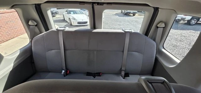 2013 Ford Econoline Van - Image 16 of 20