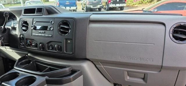 2013 Ford Econoline Van - Image 13 of 20