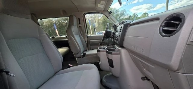 2013 Ford Econoline Van - Image 14 of 20