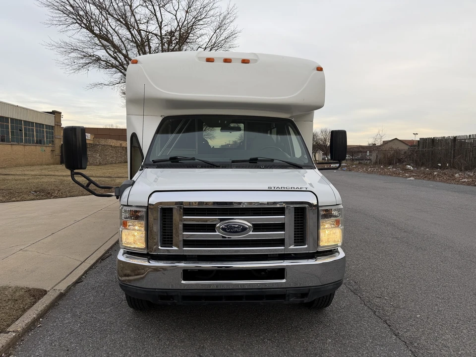 2013 Ford Econoline Van - Image 10 of 21