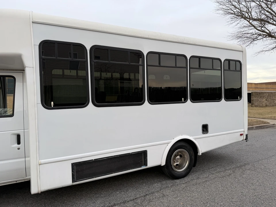 2013 Ford Econoline Van - Image 5 of 21
