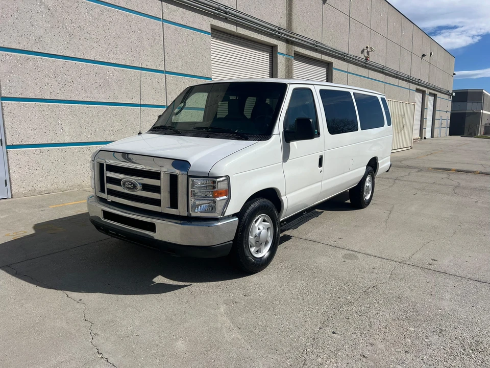 2013 Ford Econoline Van - Image 7 of 31