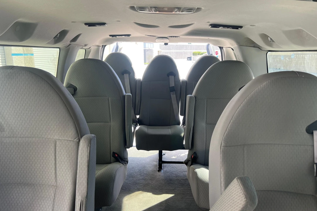 2013 Ford Econoline Van - Image 21 of 31