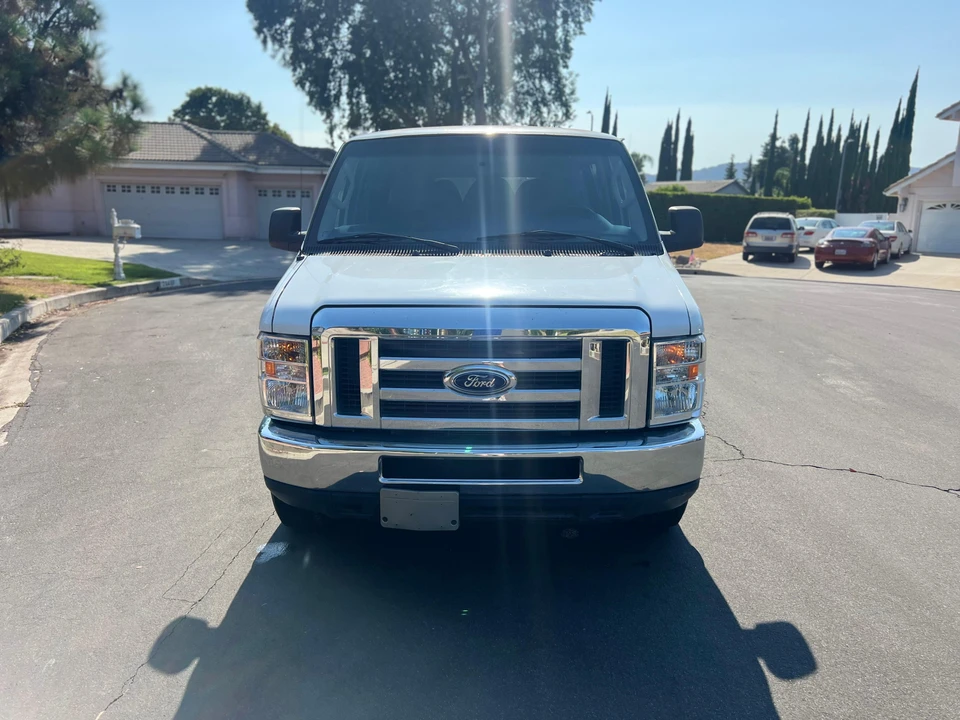 2013 Ford Econoline Van - Image 6 of 31
