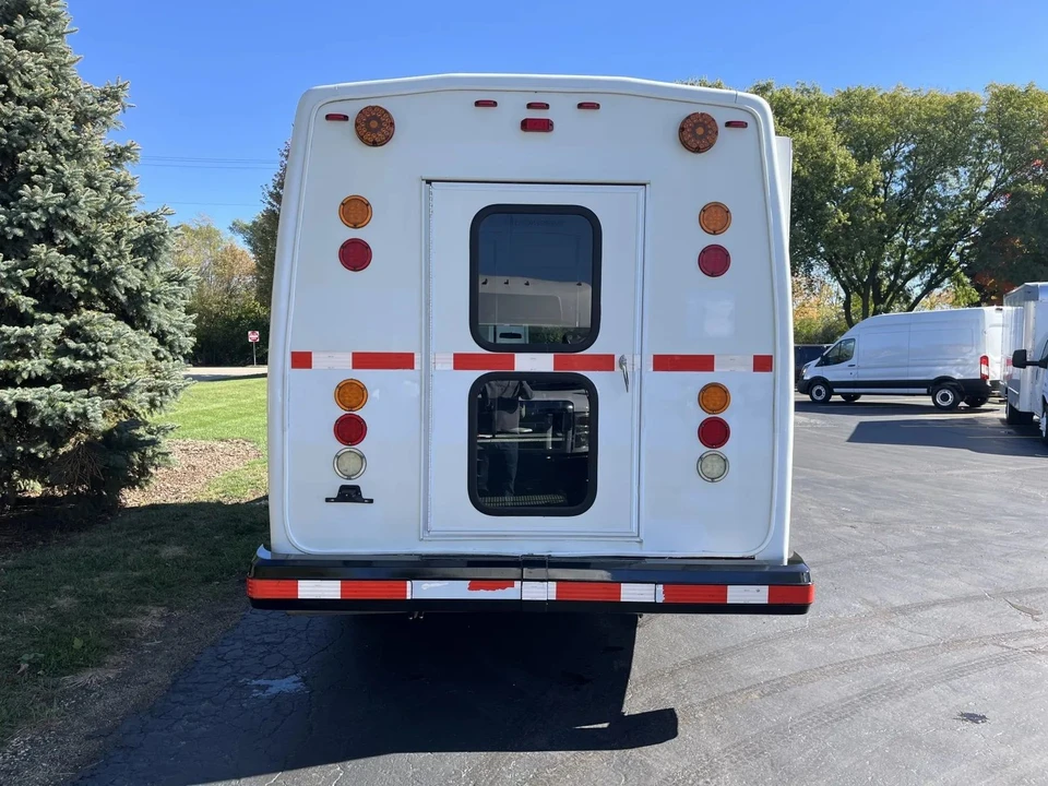 2013 Ford Econoline Van - Image 12 of 12