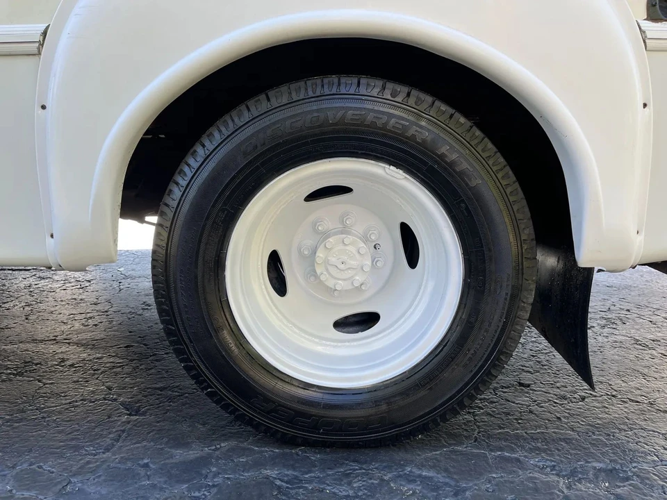 2013 Ford Econoline Van - Image 19 of 21
