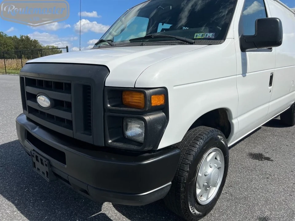 2013 Ford Econoline Van - Image 3 of 12