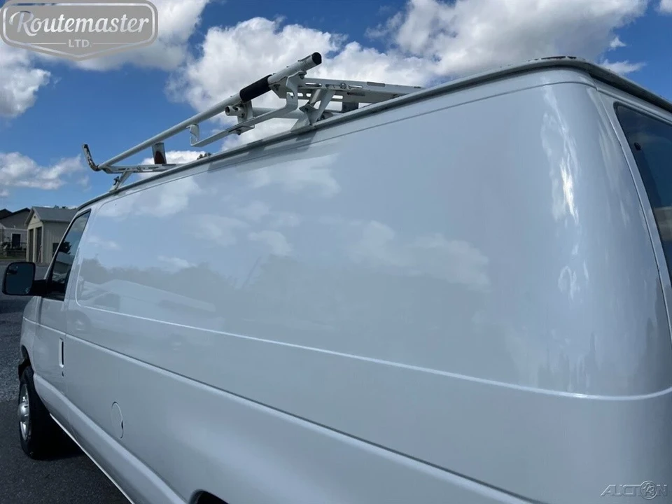 2013 Ford Econoline Van - Image 11 of 12