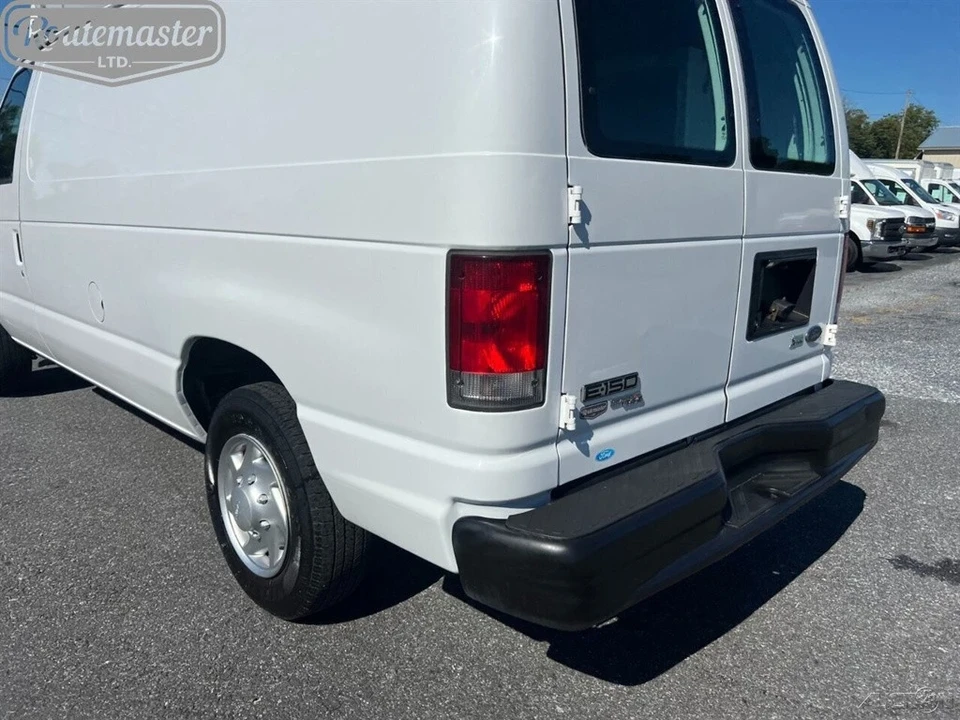 2013 Ford Econoline Van - Image 10 of 12