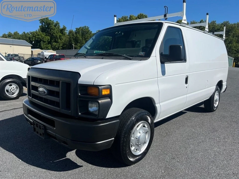 2013 Ford Econoline Van - Image 3 of 12