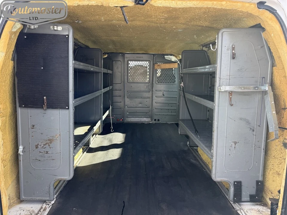 2013 Ford Econoline Van - Image 10 of 12