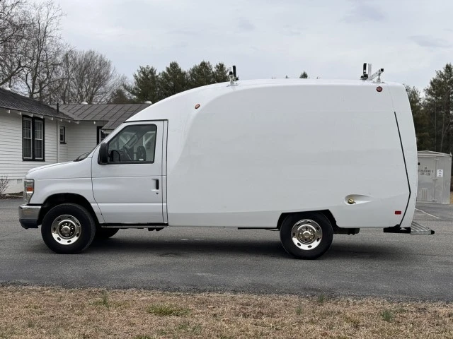 2013 Ford Econoline Van - Image 8 of 16