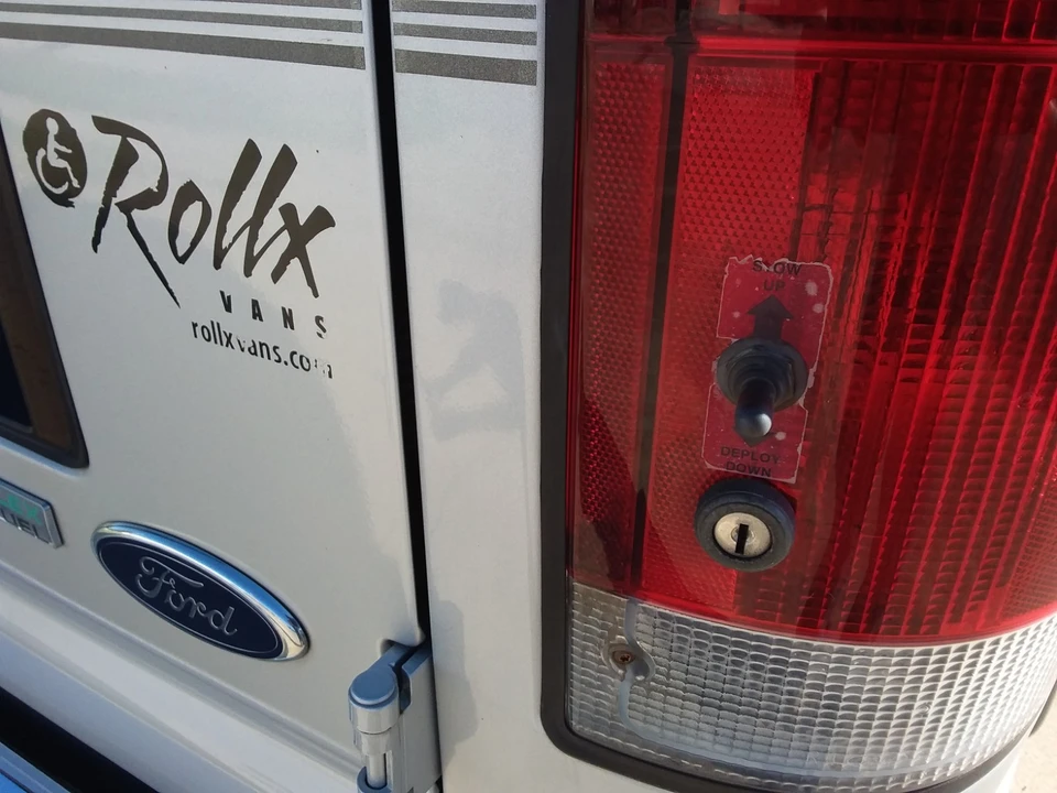 2013 Ford Econoline Van - Image 3 of 21