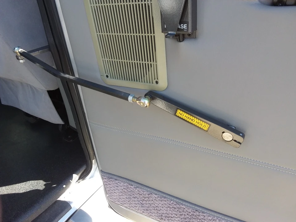 2013 Ford Econoline Van - Image 5 of 21
