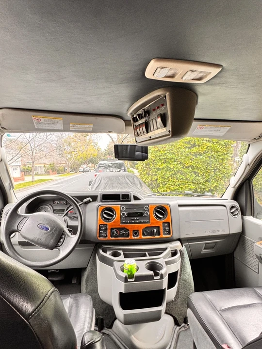2013 Ford Econoline Van - Image 17 of 21