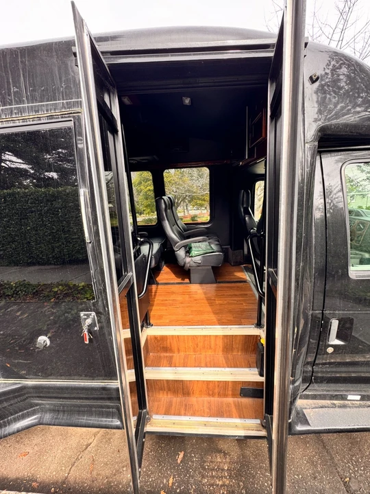 2013 Ford Econoline Van - Image 19 of 21