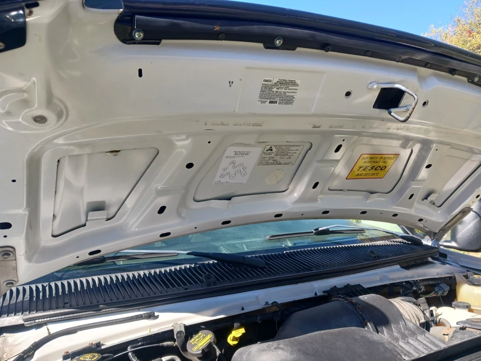 2013 Ford Econoline Van - Image 6 of 15