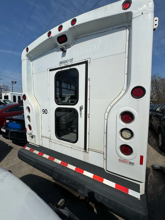 2013 Ford Econoline Van - Image 6 of 8