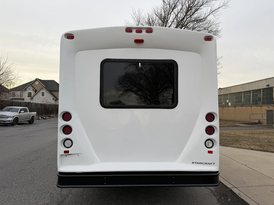 2013 Ford Econoline Van - Image 12 of 21
