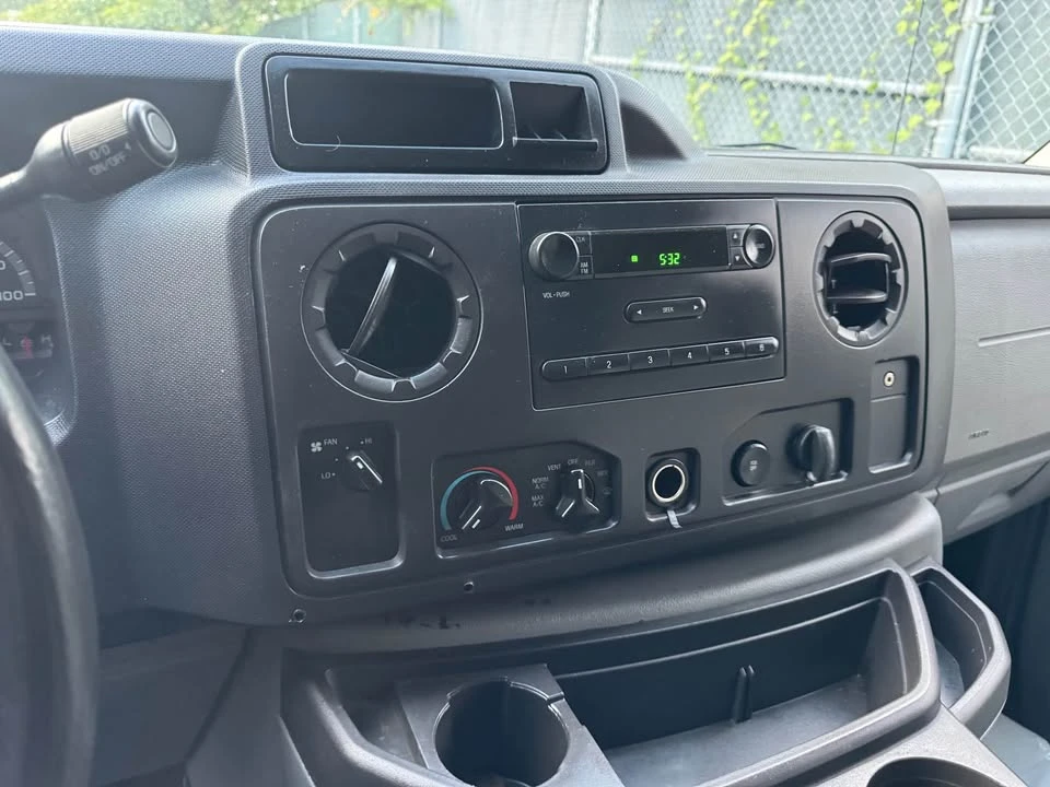 2013 Ford Econoline Van - Image 15 of 15